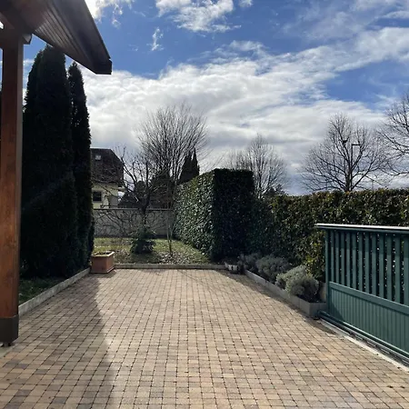 Belle Avec Piscine Proche De Geneve