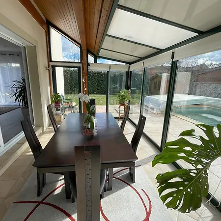 Belle Avec Piscine Proche De Geneve