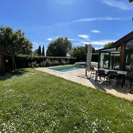 Belle Avec Piscine Proche De Geneve